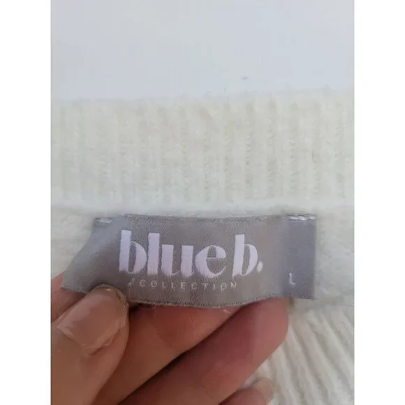 Blue B Women's Embroidered Conversation Print Sweaterwhite knit western-themed - Picture 9 of 12